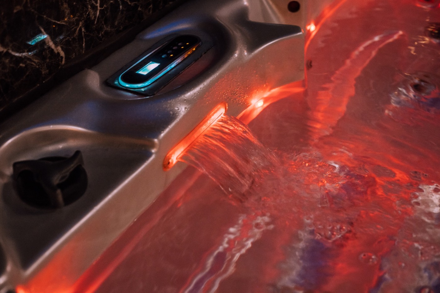 Whirlpool with light therapy at private sauna Sauna Privada